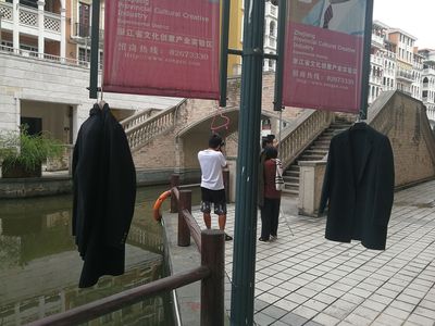 杭州网店模特 音乐节拍下的时尚舞者，200套服装的拍摄速写